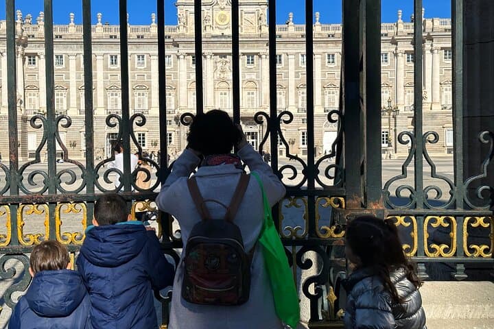Kid-friendly Madrid Royal Palace Private Tour for Families
