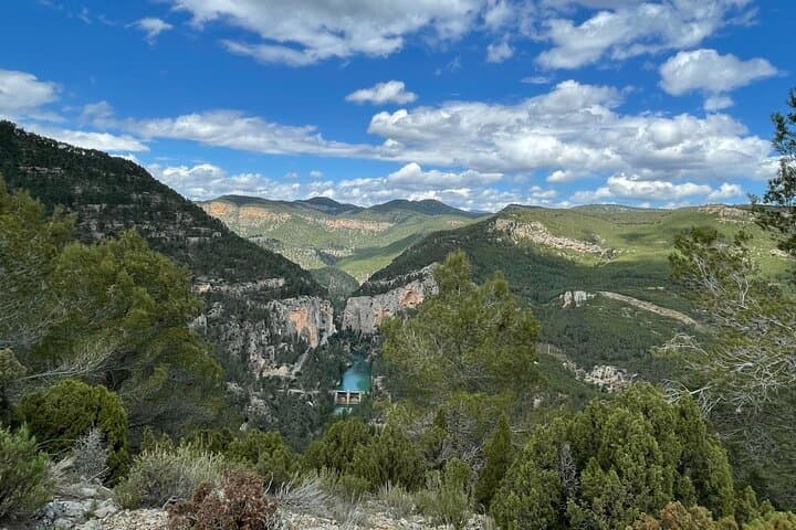 Hiking in Montanejos and swim in Thermal Springs - OFFICIAL GUIDE