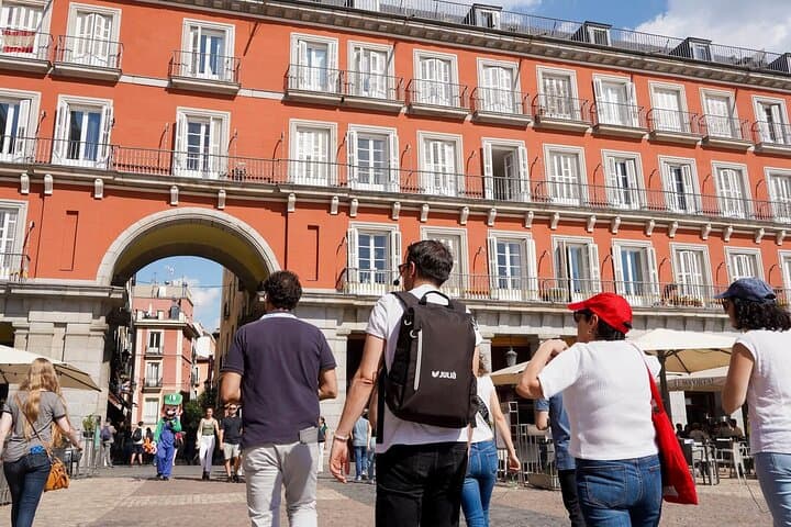 Habsburgs Madrid Private Walking Tour: Historic Centre & Royal Palace