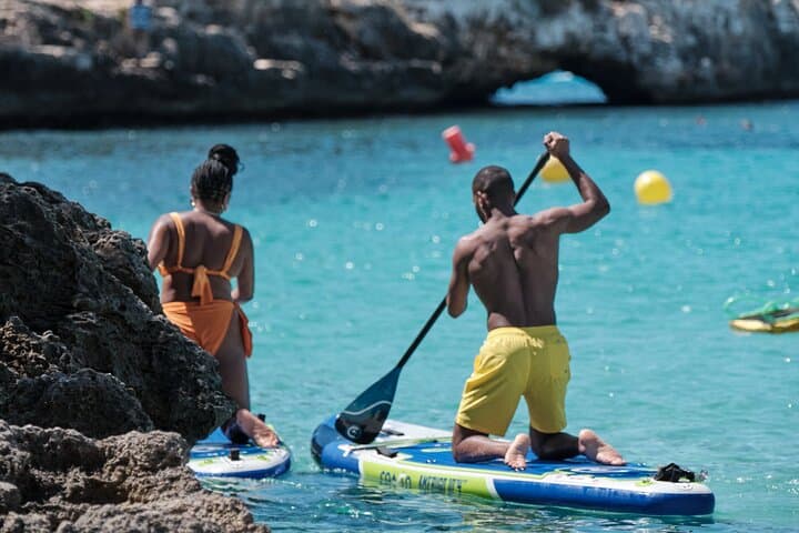 Tour Beach Portal Vells, Cave Portal Vells.