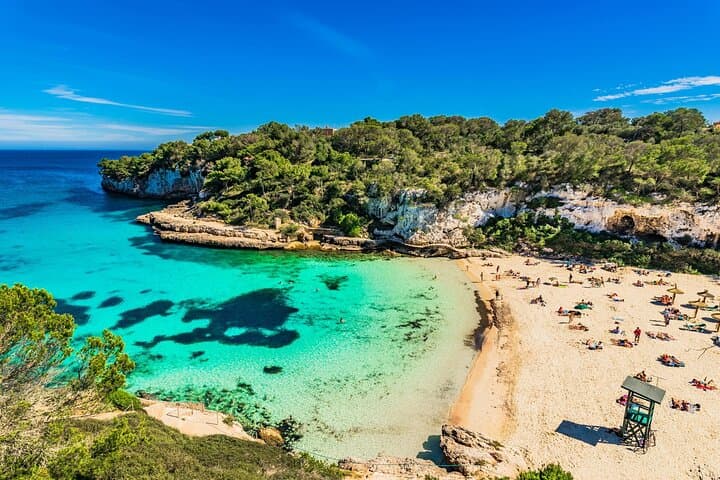 Experience best beaches Mallorca with Monitor, SUP and Snorkeling