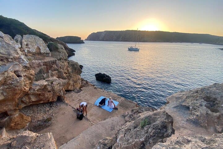 Breakfast at Sunrise in Menorca - Private Guide