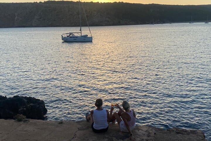 Breakfast at Sunrise in Menorca - Private Guide