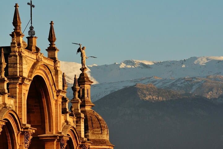 Granada & Alhambra 2 - Day private Historical Tour