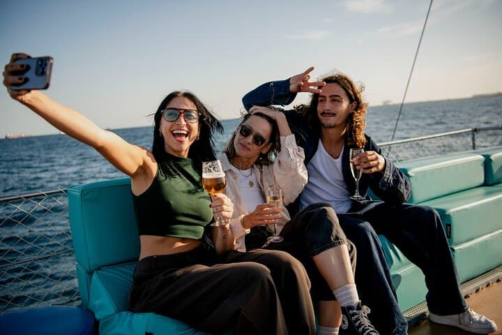 Barcelona Sailing Cruise with drinks