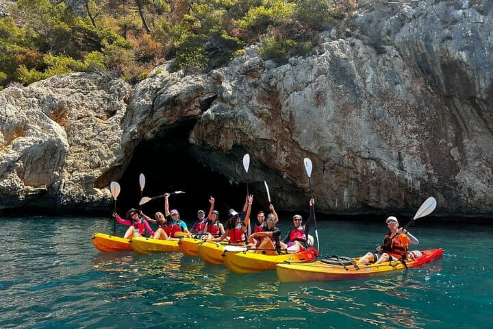 Kayak route through Cala Granadella