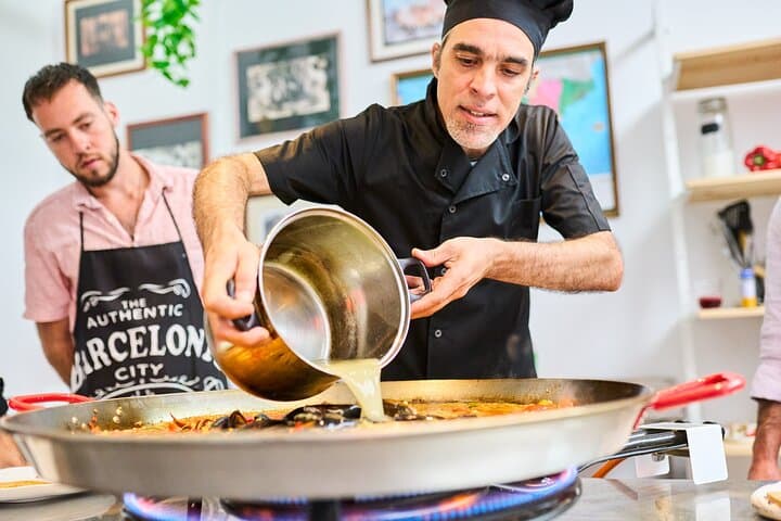 Private Paella Cooking Class and Market Visit with Personal Chef