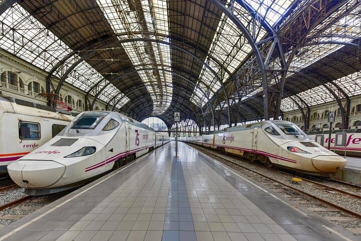 Private Transfer Barcelona Cruise Terminal To Sants Train Station