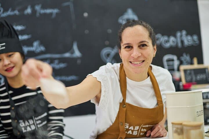 Sweet Escape: Create, Bake, and Take Home Your Creations