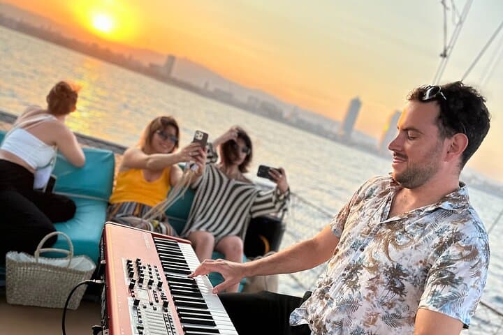 Sunset Sailing in Barcelona & Live Music