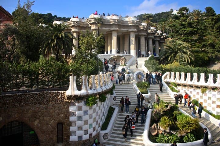 Park Güell Guided Tour for Gaudí Lovers + Ebook Exclusive