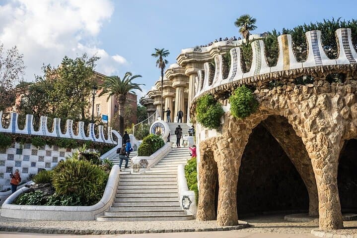 Park Güell Guided Tour for Gaudí Lovers + Ebook Exclusive