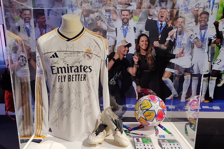 Bernabéu Stadium & Real Madrid Museum Tour + Optional Tapas