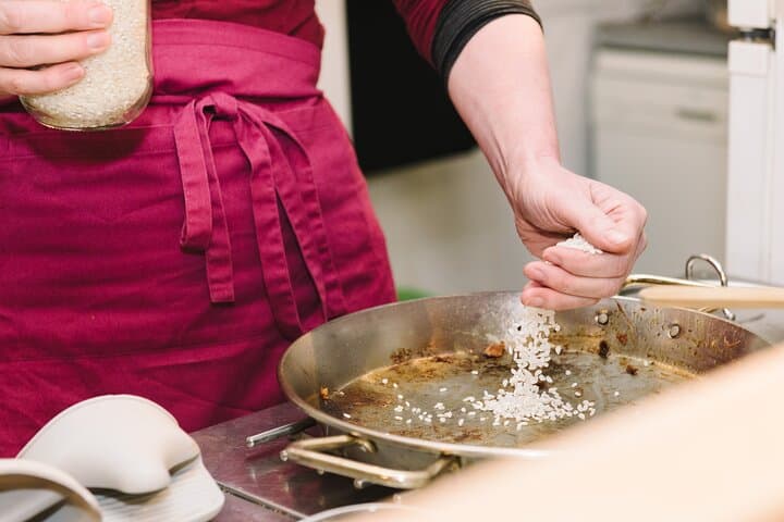 Private Cava Sabrage and Paella Class in Barcelona