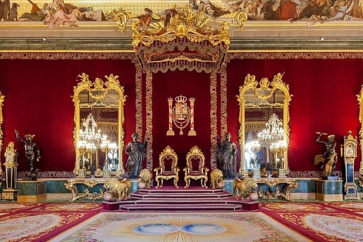 Guided Tour in Madrid's Royal Palace + Ebook