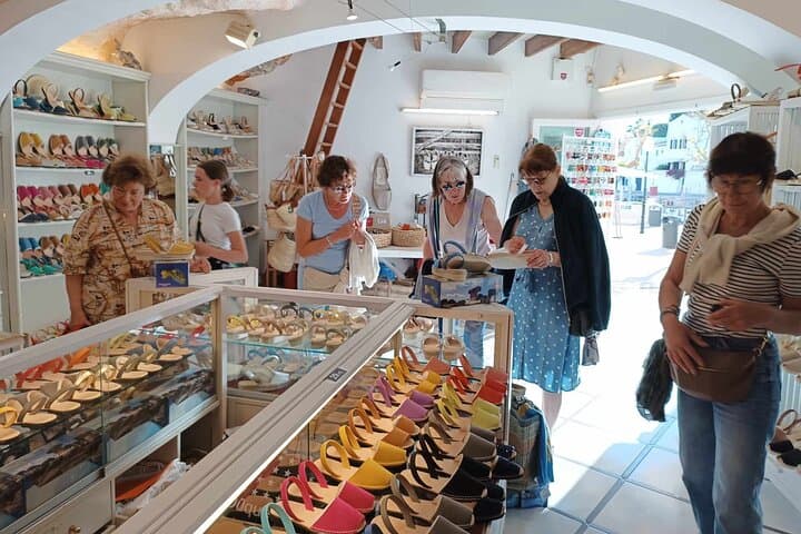 Private Guided Tour of Ciutadella with Tasting