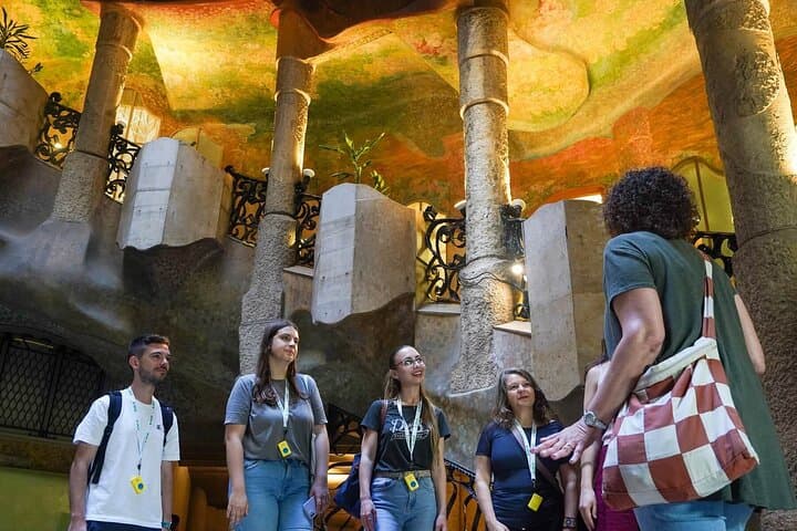 La Pedrera Guided Tour with Fast Track Access