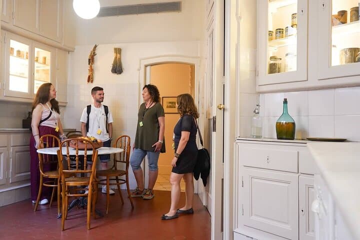 Gaudi Guided Tour: Casa Batllo, La Pedrera & Casa Vicens