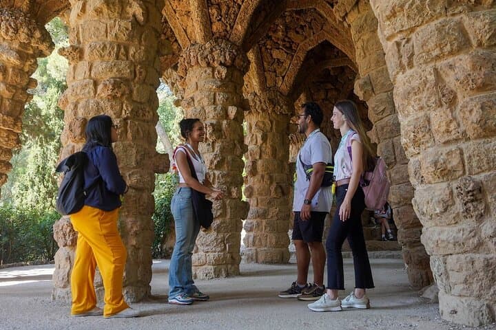 Sagrada Familia & Park Guell Guided Tour with Skip The Line