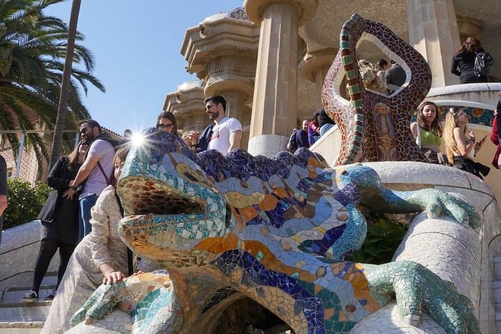 Sagrada Familia & Park Guell Guided Tour with Skip The Line