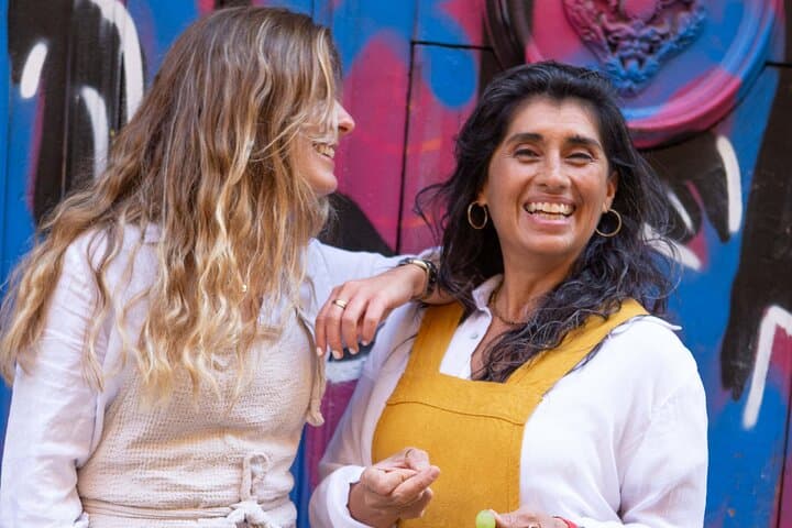 Barcelona Tour And Photoshoot in Gothic Quarter