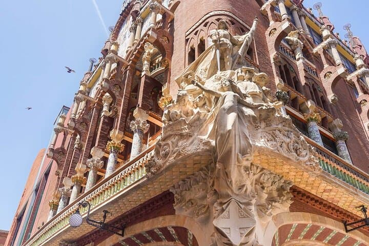 Discover the Gothic Quarter and the Cathedral of Barcelona