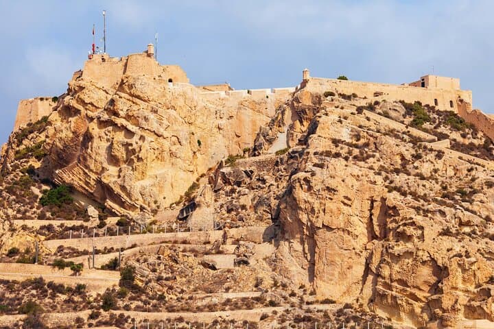 Alicante Tour: Full City, Castle, Market & Tapas Experience
