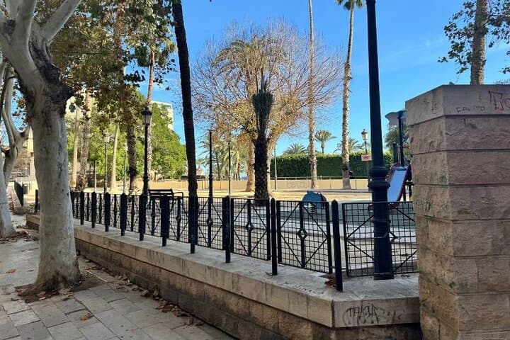 Alicante’s History and Highlights: Self-Guided Walking Tour