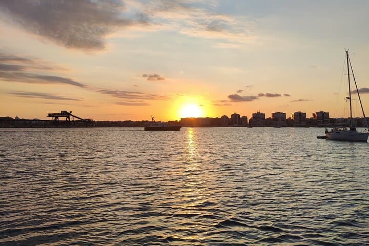 Sunset in Harbour