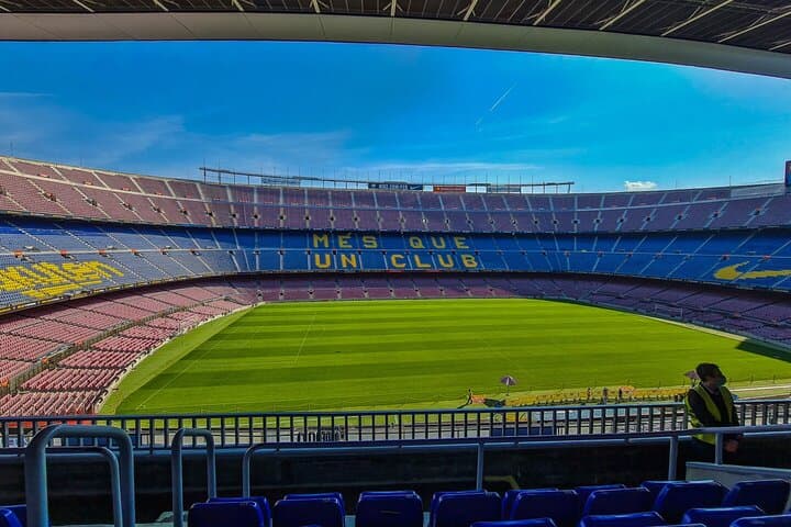 Camp Nou: Barcelona Stadium Experience + Ebook Exclusive