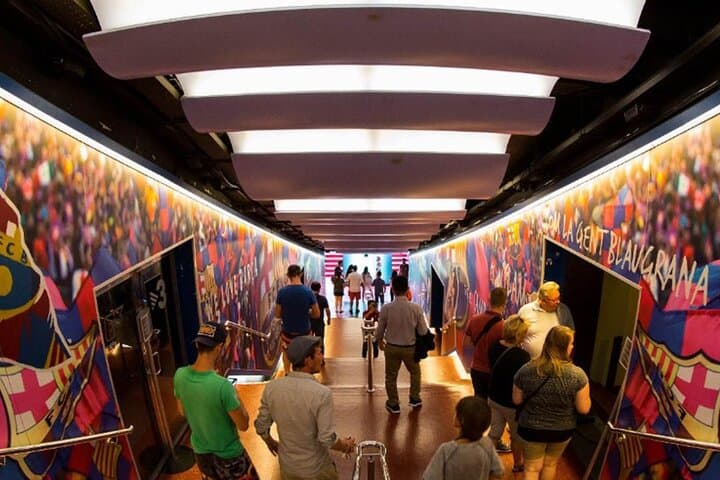 Camp Nou: Barcelona Stadium Experience + Ebook Exclusive