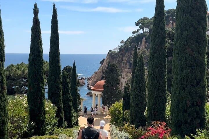 From Barcelona: Wine Tasting & Tapas + MARIMURTRA Garden + Blanes