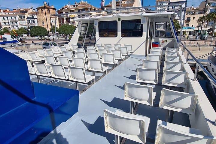 Salou to Cambrils Round Trip Ferry