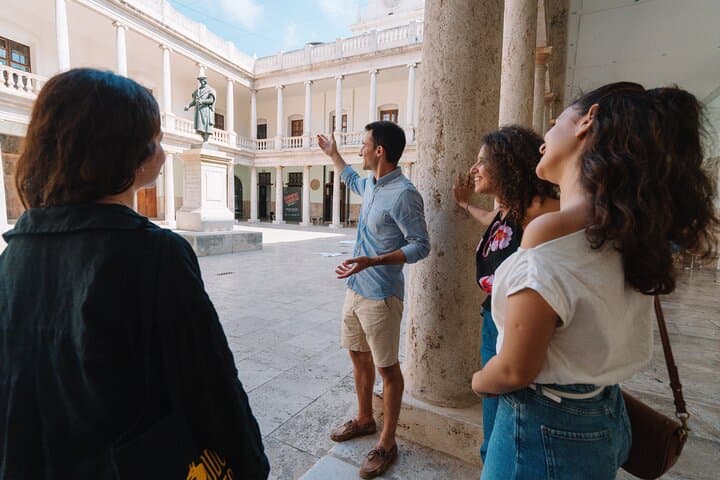 Valencia Tapas Crawl by Food Lover Tour