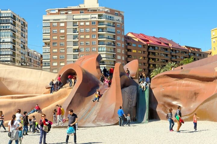 Valencia Private Family Tour with Churros, Parks & Science Museum