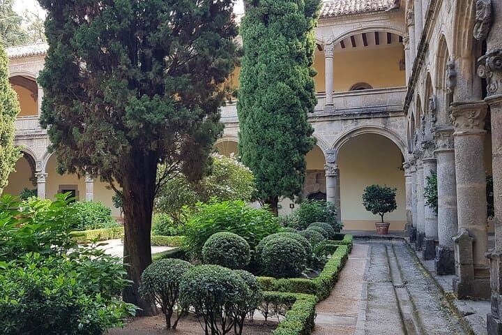 Discover Plasencia - Cathedral, City Walls, Aqueduct & Old Town