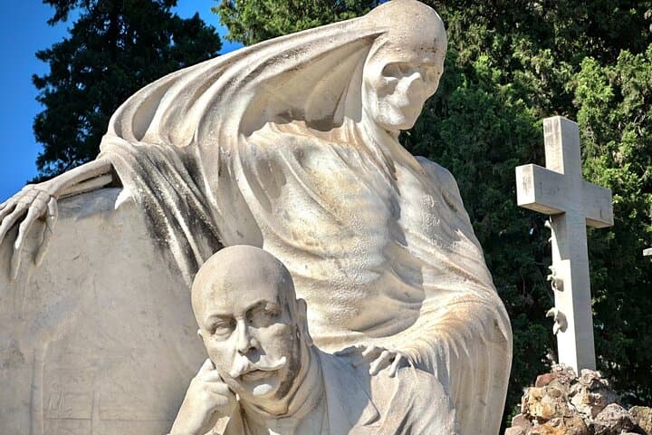 One of the incredible graves at the cemetery of montjuic that you will see on the guided tour