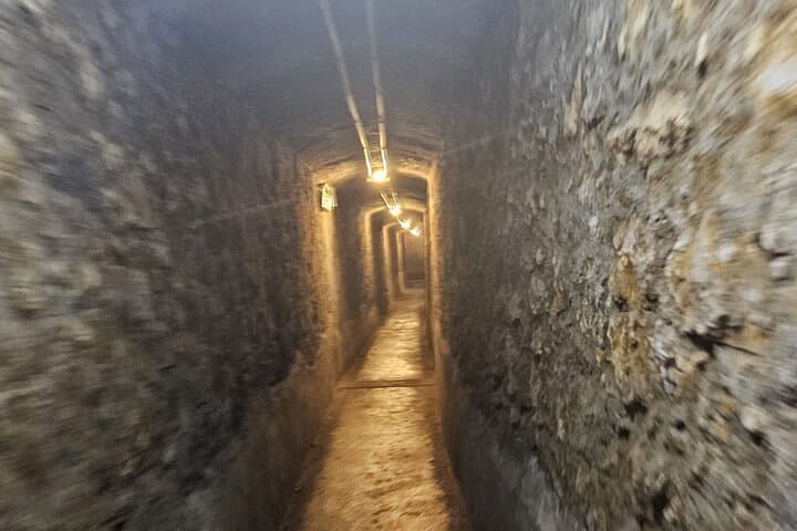 Shelters of Almería - Guided tours with Cláritas Turismo