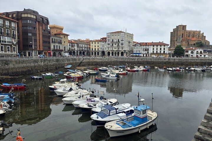 Private Tour of Castro Urdiales with Face-to-Face Guide
