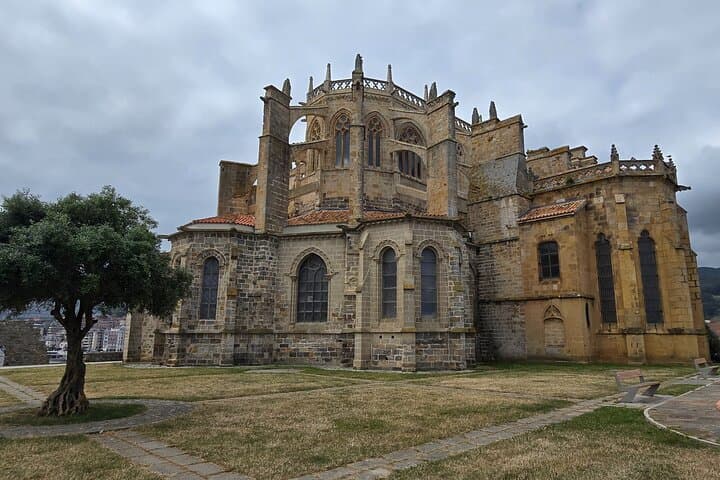 Private Tour of Castro Urdiales with Face-to-Face Guide