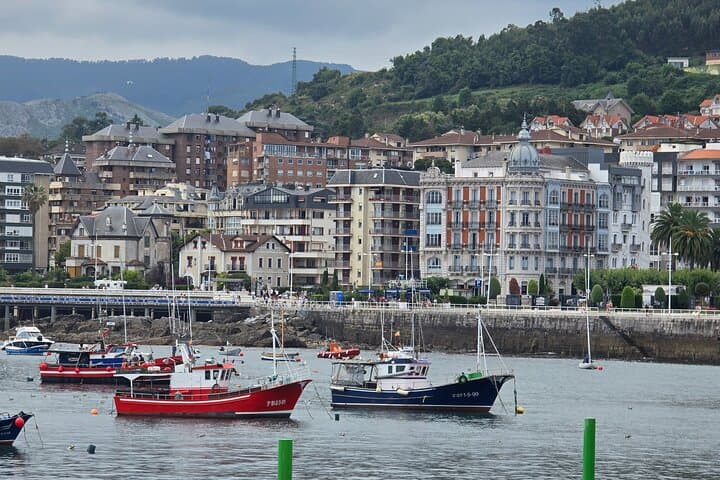 Private Tour of Castro Urdiales with Face-to-Face Guide