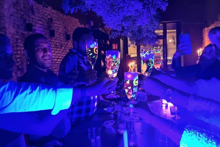 Barcelona Cocktail Class Workshop, Shake Cook & Paint 3 Cocktails
