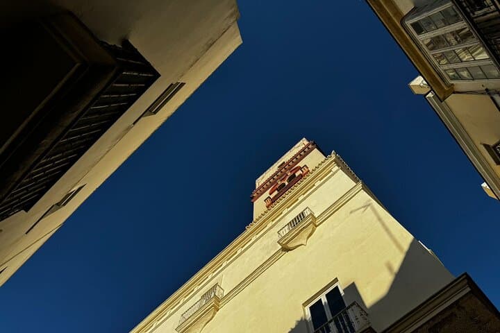 Cadiz to Vista de Gaviota : visit the Tavira Tower and Camera Obscura