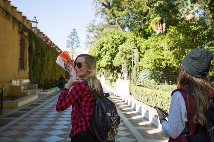 Cadiz Must-see Attractions Walking Tour With A guide