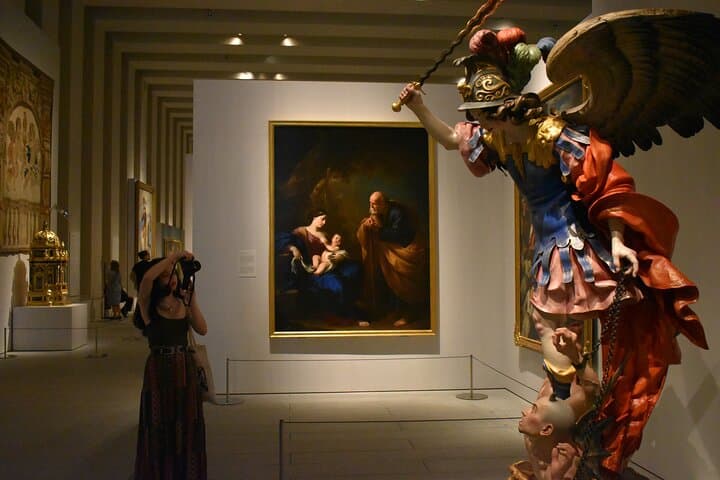 Tour of the Royal Collections of Madrid small group and skip the line