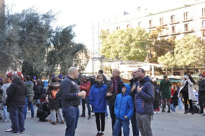 Walking Tour of Monuments and Hidden Gems of Barcelona
