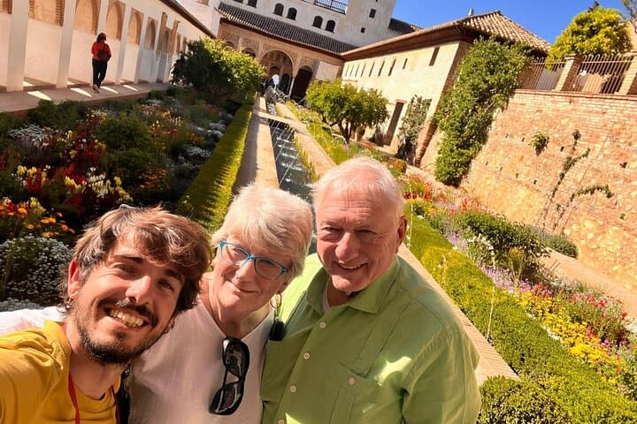 Alhambra and Granada Private Daytrip From Sevilla