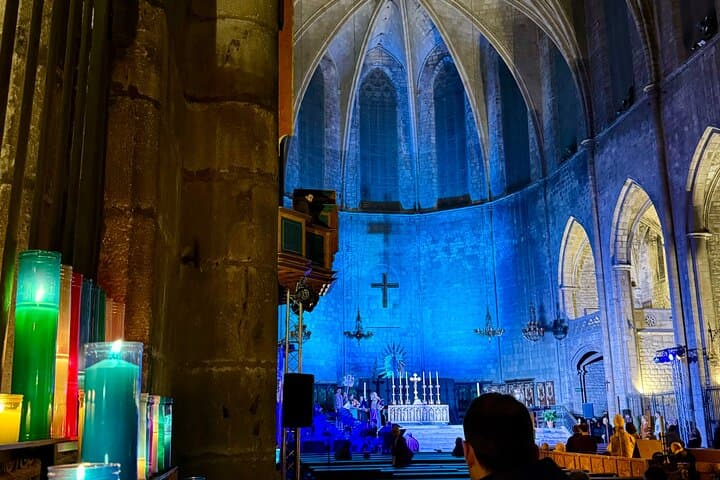 Enchanting Gothic Quarter by Night Tour