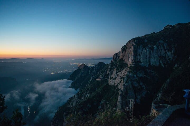 Private Montserrat Sunrise Tour and Brunch with Transportation