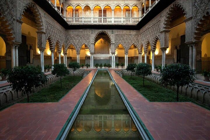 Seville Cathedral, Giralda & Alcázar Tour + eBook